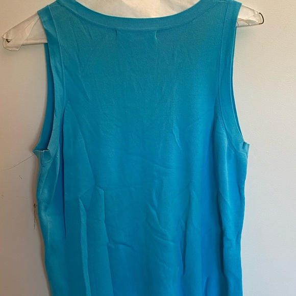 SOLD. V Neck knit tank top - Picture 2 of 2
